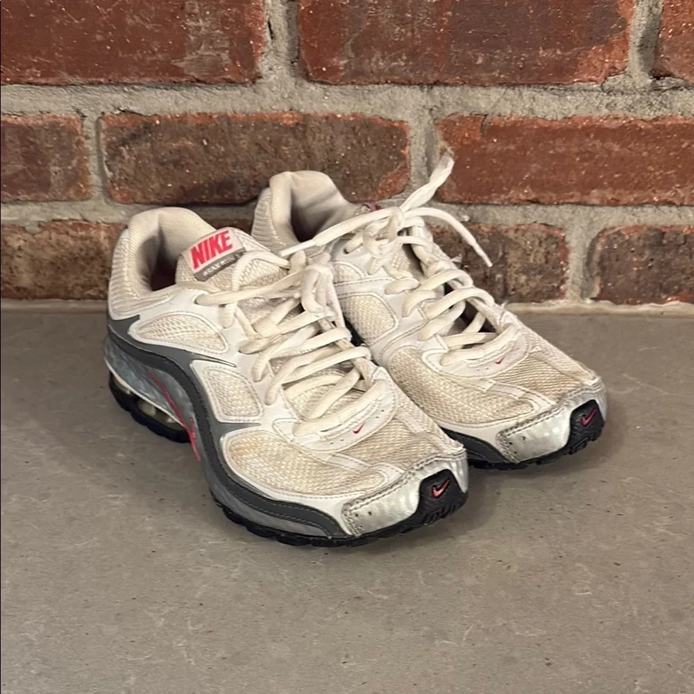 Nike Women's Sneakers - White and Gray - Picture 1 of 8
